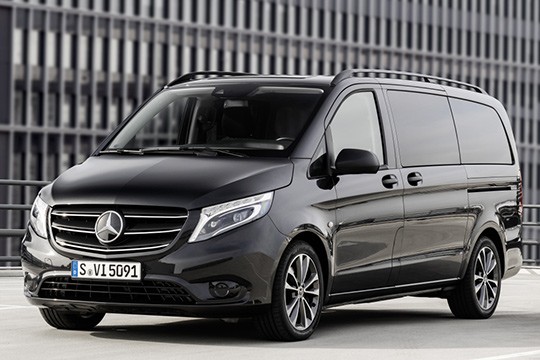 Mercedes vito 8 seater for Minibus Hire airport transfers